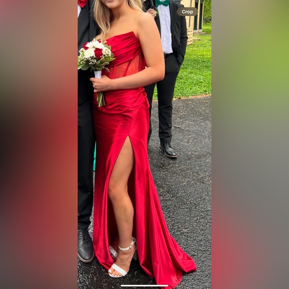 Size 6 Sherri Hill Red Prom Dress (can fit like a 2/4) - Picture 7 of 8